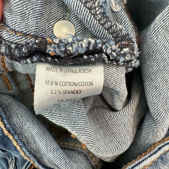 My style jeans with embroidered flowers - Picture 9 of 9